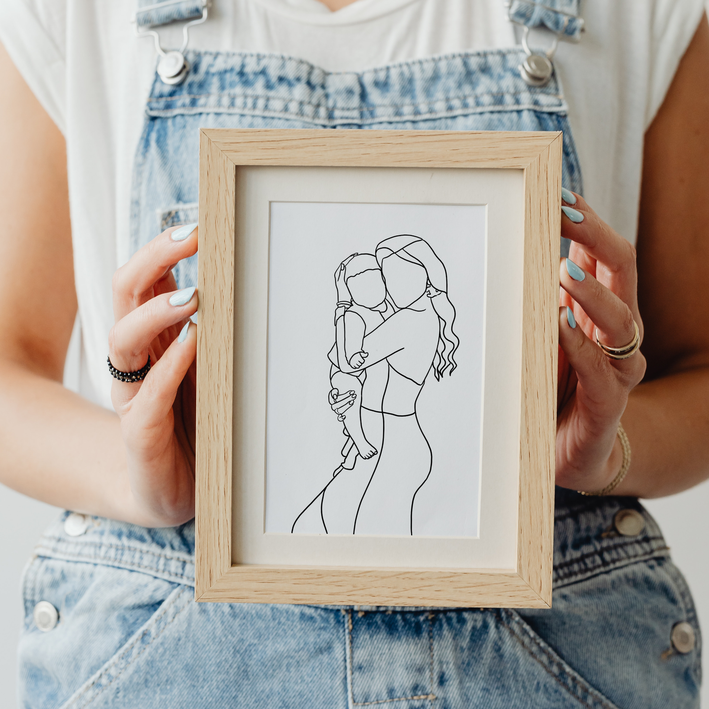 Körpersprache statt Gesichter - Ausdrucksstarke Mutter-Kind-Silhouetten
